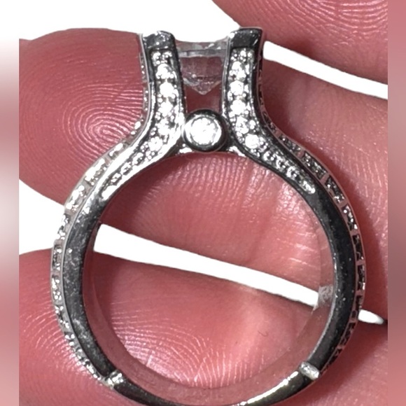 925 Sterling Silver Luxury  platinum-plated Zircon floating diamond size 7 - Picture 7 of 16